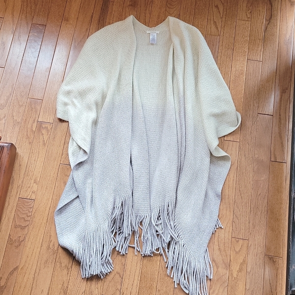 Maurices Sparkly Ombre Poncho w Opening - Picture 1 of 4